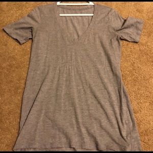 Lululemon Love tee vneck size 6